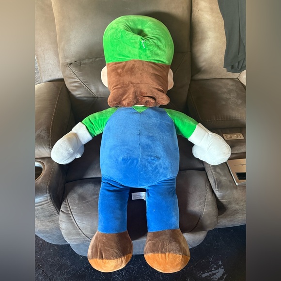 Nintendo Luigi Large Plush 3 ft Super Mario Stuffed Toy Green and Blue Outfit - Picture 3 of 4